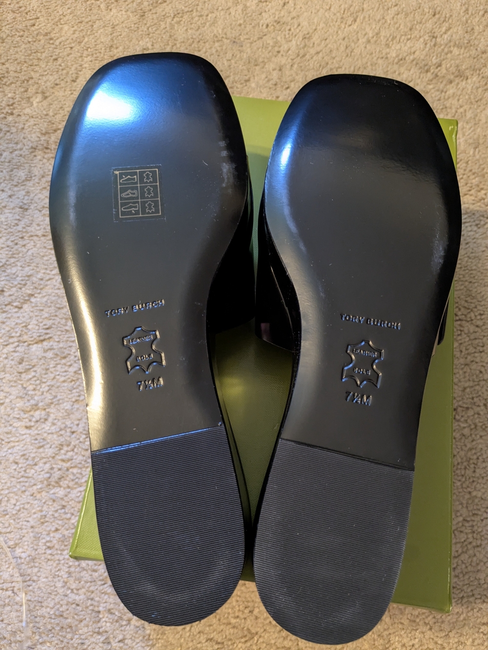 Tory Burch Black Wedge Turnlock Slides 7.5M NIB - Picture 5 of 9